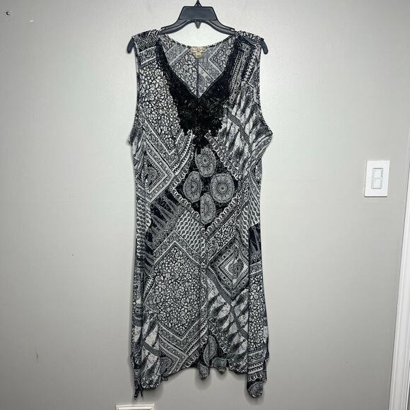 One World Live & Let Live Boho Sleeveless Black White Handkerchief Hem Size 3X - Picture 2 of 11